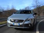 Volvo V40 Cross Country D4 2012 года